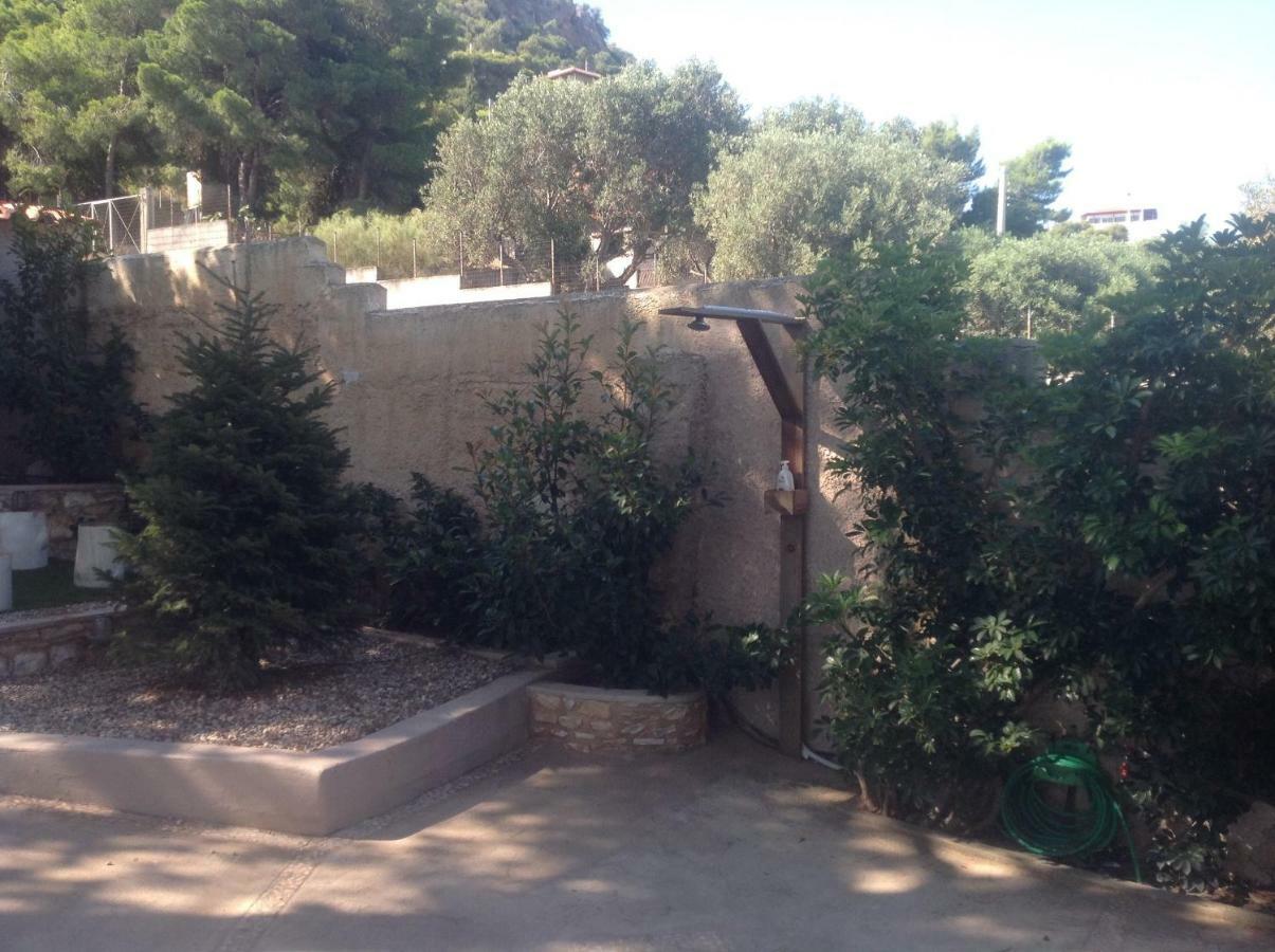 Suite With Garden Agia Marina  Exterior photo